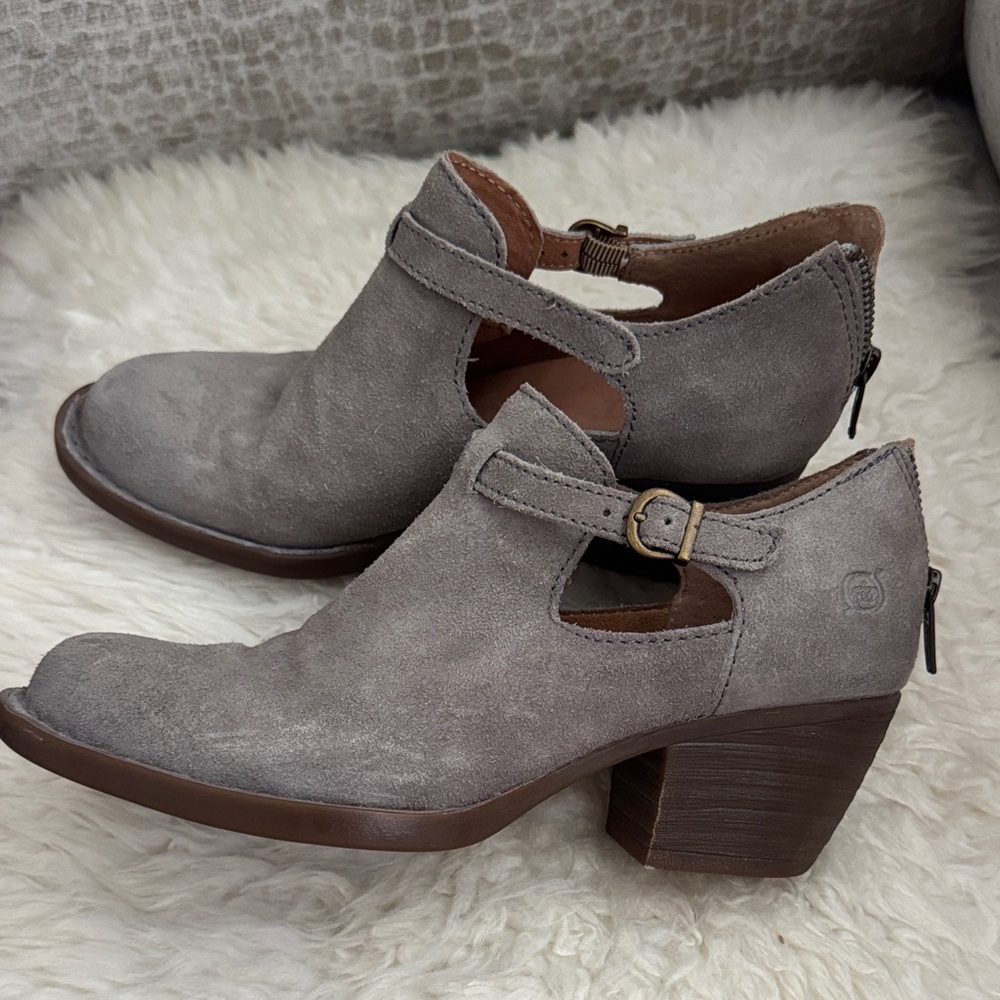 Women's Gray Suede Ankle Boots